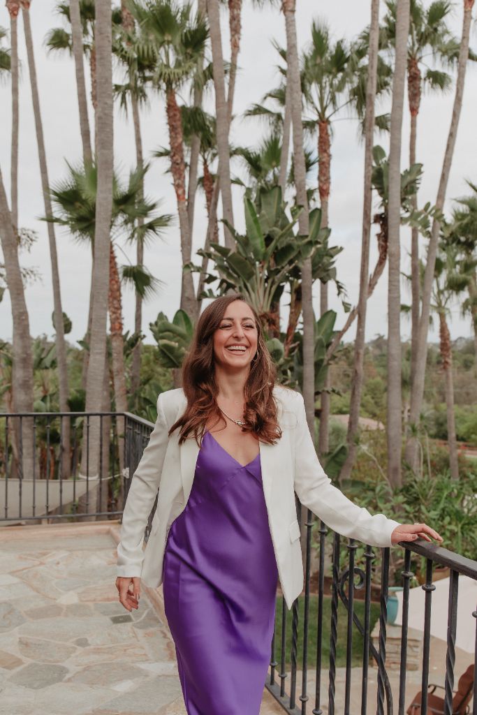 Rae Irelan - Host of Miracle Moment Podcast